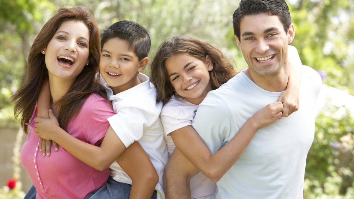 Nuevo permiso de residencia para madre o padre de un menor comunitario o español